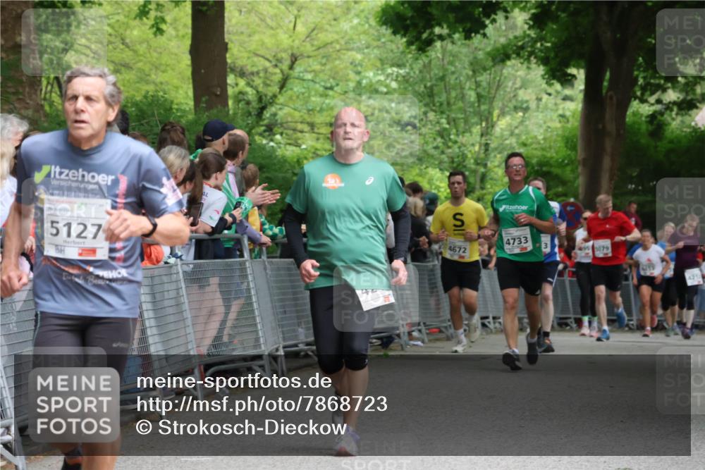 17.05.2025 - Störlauf Strokosch-Dieckow http://msf.ph/oto/7868723 17.05.2025 18:53:59 Ziel 5127, 44, 4672, 4733, 5079, 4212 meine-sportfotos.de