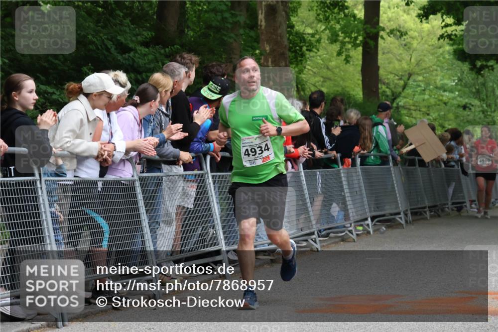 17.05.2025 - Störlauf Strokosch-Dieckow http://msf.ph/oto/7868957 17.05.2025 18:55:16 Ziel 4934, 4910 meine-sportfotos.de
