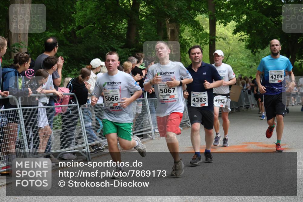 17.05.2025 - Störlauf Strokosch-Dieckow http://msf.ph/oto/7869173 17.05.2025 18:56:33 Ziel 5066, 5067, 4383, 4514, 4303 meine-sportfotos.de