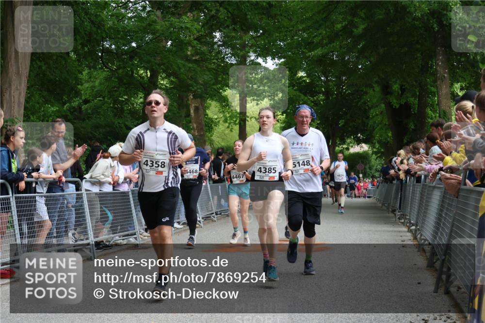 17.05.2025 - Störlauf Strokosch-Dieckow http://msf.ph/oto/7869254 17.05.2025 18:56:56 Ziel 4358, 1468, 4385, 4467, 5148, 48241 meine-sportfotos.de