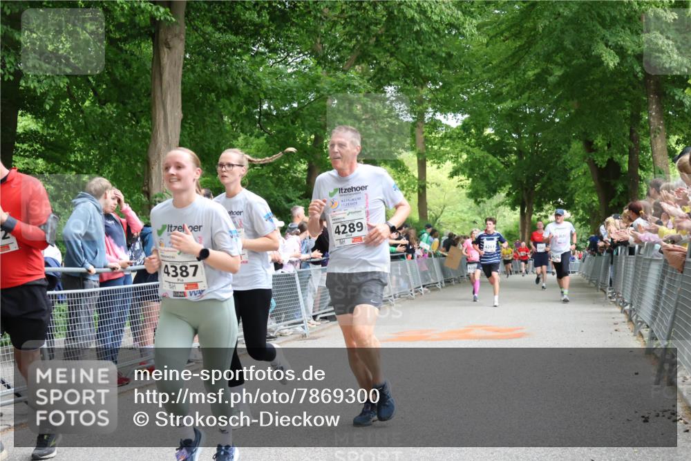 17.05.2025 - Störlauf Strokosch-Dieckow http://msf.ph/oto/7869300 17.05.2025 18:57:15 Ziel 4387, 13, 4289, 4261, 406 meine-sportfotos.de