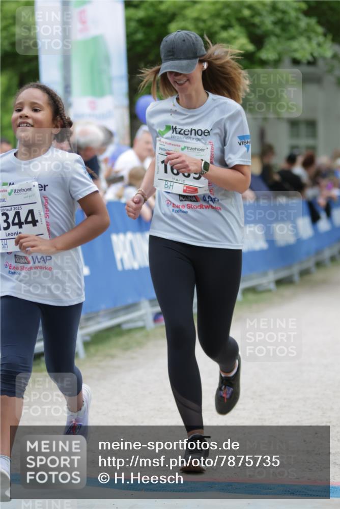 17.05.2025 - Störlauf H.Heesch http://msf.ph/oto/7875735 17.05.2025 15:00:02 Ziel  meine-sportfotos.de