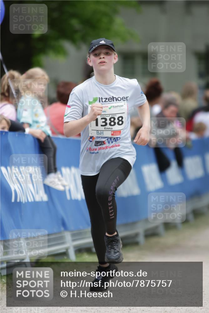 17.05.2025 - Störlauf H.Heesch http://msf.ph/oto/7875757 17.05.2025 15:00:55 Ziel  meine-sportfotos.de