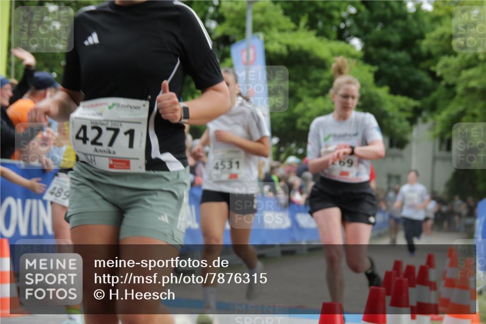 17.05.2025 - Störlauf H.Heesch http://msf.ph/oto/7876315 17.05.2025 18:56:34 Ziel  meine-sportfotos.de