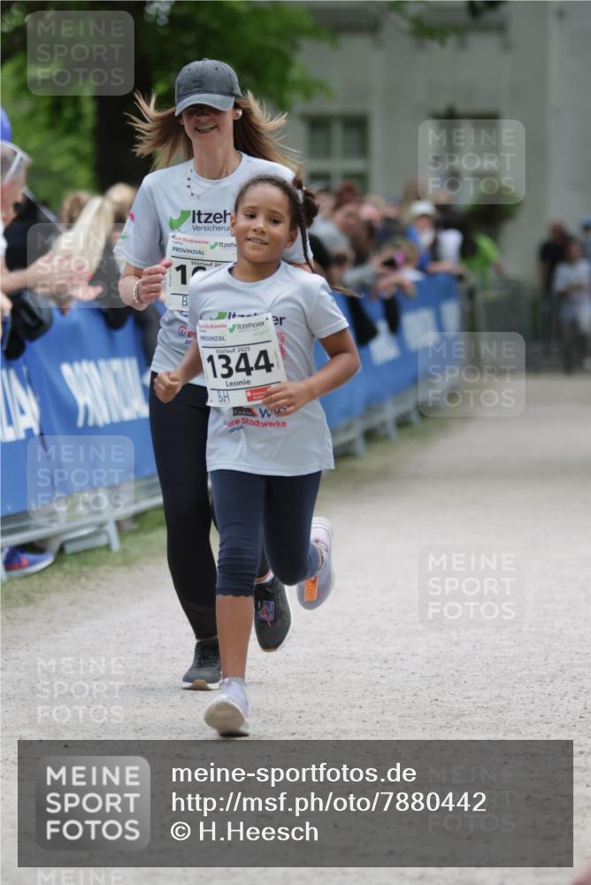 17.05.2025 - Störlauf H.Heesch http://msf.ph/oto/7880442 17.05.2025 15:00:01 Ziel  meine-sportfotos.de
