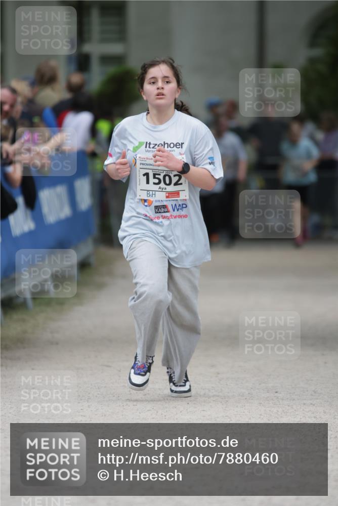 17.05.2025 - Störlauf H.Heesch http://msf.ph/oto/7880460 17.05.2025 15:00:11 Ziel  meine-sportfotos.de