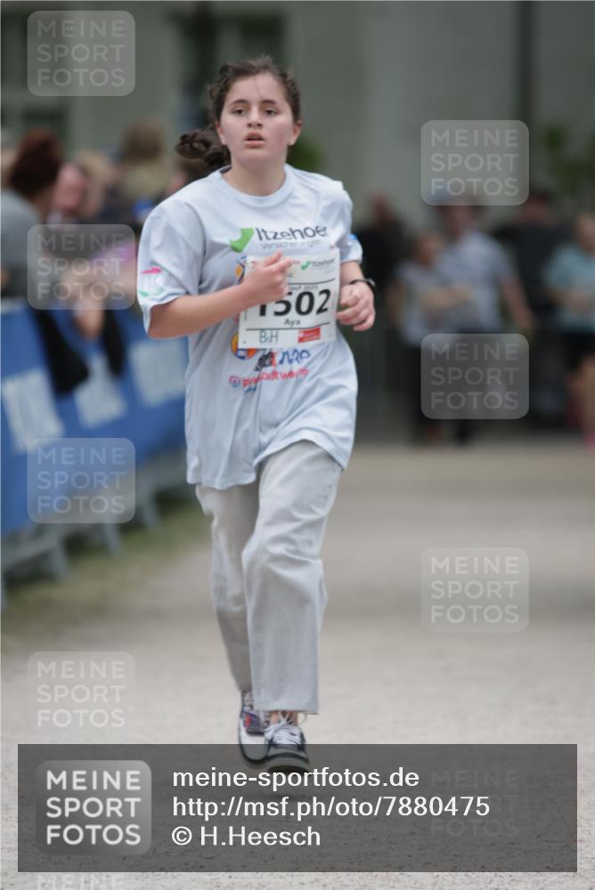 17.05.2025 - Störlauf H.Heesch http://msf.ph/oto/7880475 17.05.2025 15:00:12 Ziel  meine-sportfotos.de