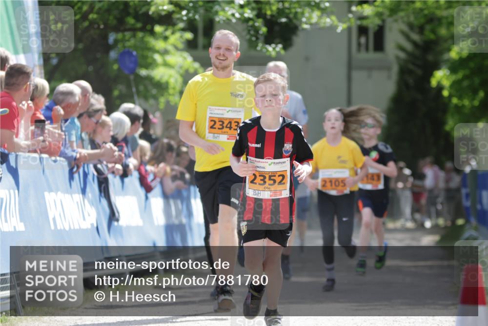 17.05.2025 - Störlauf H.Heesch http://msf.ph/oto/7881780 17.05.2025 15:28:05 Ziel  meine-sportfotos.de