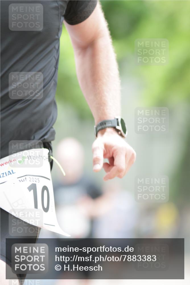 17.05.2025 - Störlauf H.Heesch http://msf.ph/oto/7883383 17.05.2025 18:53:55 Ziel  meine-sportfotos.de