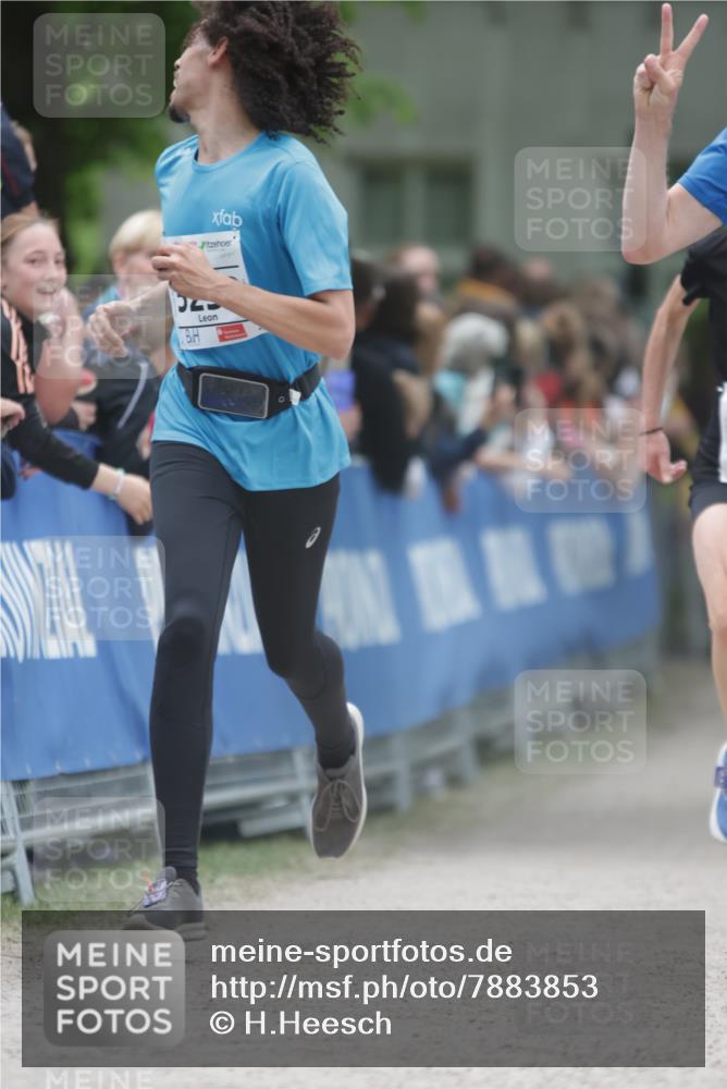 17.05.2025 - Störlauf H.Heesch http://msf.ph/oto/7883853 17.05.2025 18:54:59 Ziel  meine-sportfotos.de
