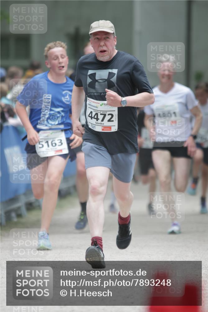 17.05.2025 - Störlauf H.Heesch http://msf.ph/oto/7893248 17.05.2025 18:51:46 Ziel  meine-sportfotos.de