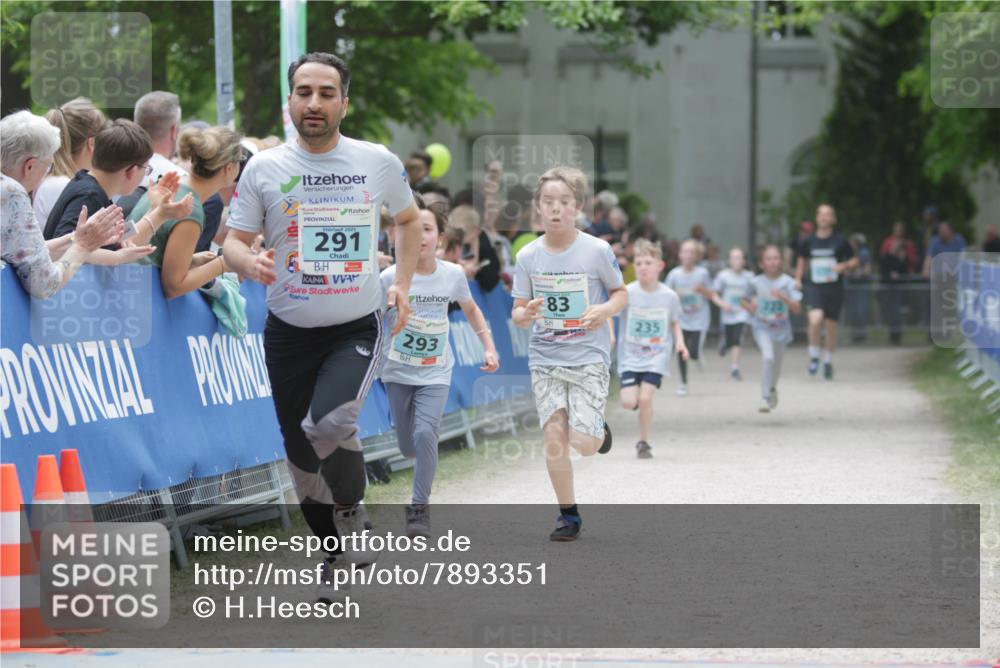 17.05.2025 - Störlauf H.Heesch http://msf.ph/oto/7893351 17.05.2025 13:42:04 Ziel 2025, 291, 293, 83, 235 meine-sportfotos.de