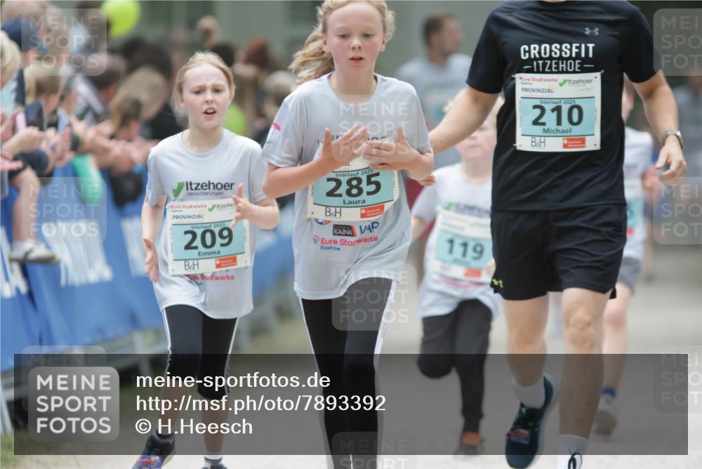 17.05.2025 - Störlauf H.Heesch http://msf.ph/oto/7893392 17.05.2025 13:42:12 Ziel 2025, 209, 2025, 285, 119, 2025, 210 meine-sportfotos.de