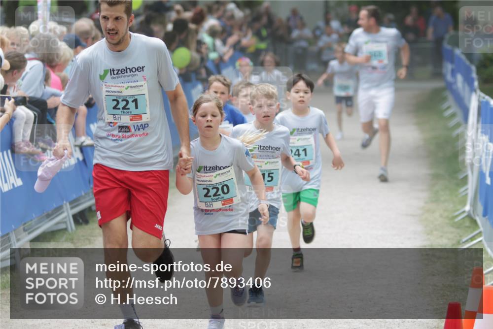 17.05.2025 - Störlauf H.Heesch http://msf.ph/oto/7893406 17.05.2025 13:42:17 Ziel 2025, 221, 41, 2025, 220, 15 meine-sportfotos.de