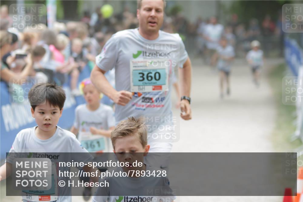 17.05.2025 - Störlauf H.Heesch http://msf.ph/oto/7893428 17.05.2025 13:42:21 Ziel 20, 360, 2025, 241, 161, 2 meine-sportfotos.de