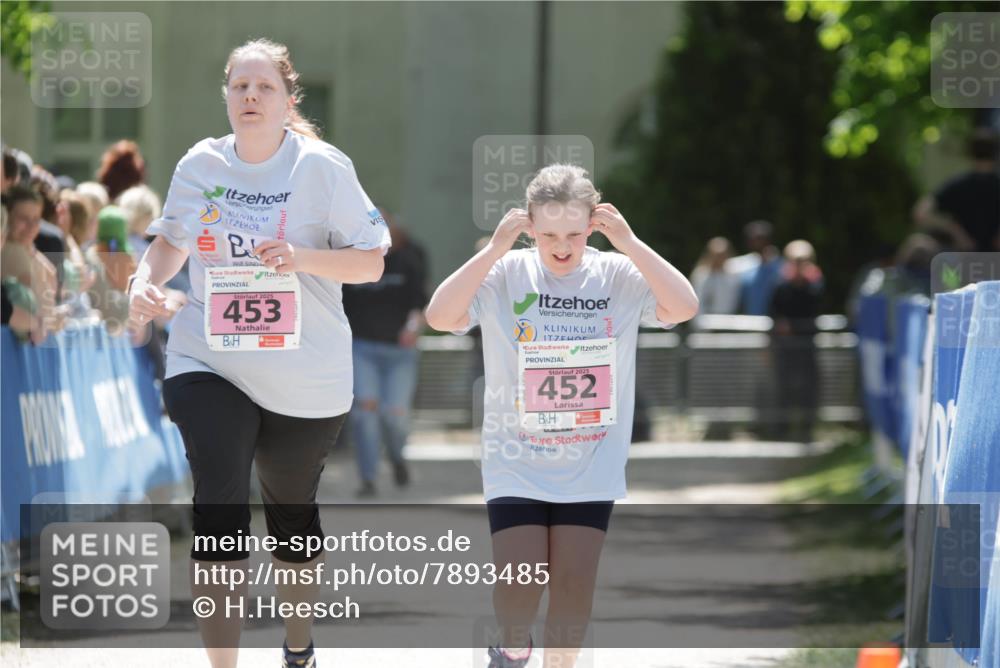 17.05.2025 - Störlauf H.Heesch http://msf.ph/oto/7893485 17.05.2025 14:03:22 Ziel 2025, 453, 2025, 452 meine-sportfotos.de