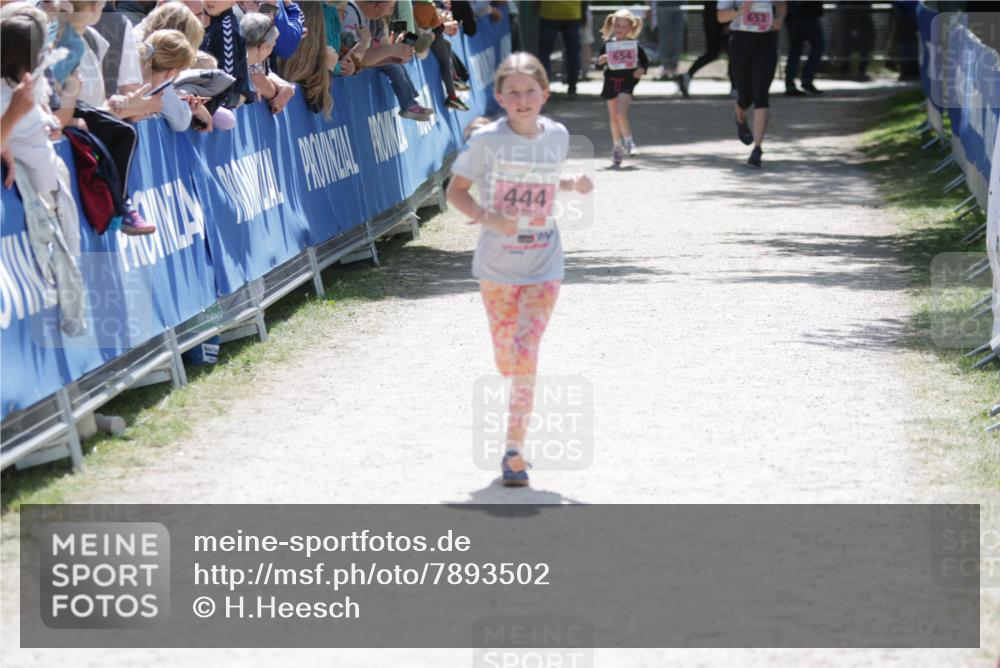 17.05.2025 - Störlauf H.Heesch http://msf.ph/oto/7893502 17.05.2025 14:04:50 Ziel 444, 654, 653 meine-sportfotos.de