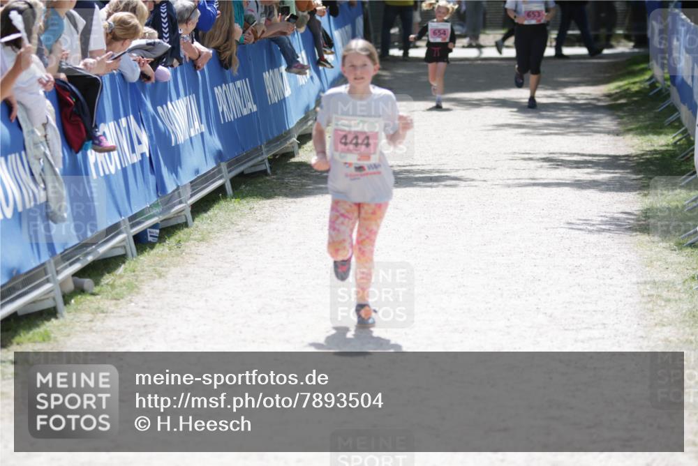 17.05.2025 - Störlauf H.Heesch http://msf.ph/oto/7893504 17.05.2025 14:04:50 Ziel 444, 654, 653 meine-sportfotos.de
