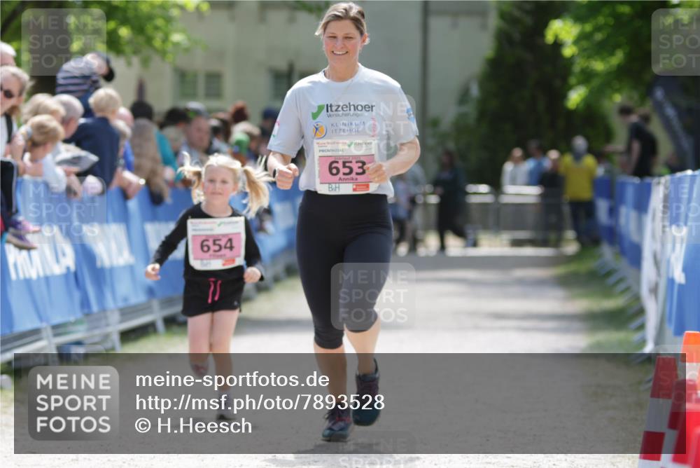 17.05.2025 - Störlauf H.Heesch http://msf.ph/oto/7893528 17.05.2025 14:04:59 Ziel 654, 2025, 653 meine-sportfotos.de