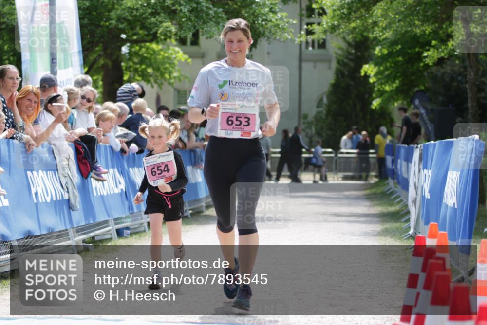 17.05.2025 - Störlauf H.Heesch http://msf.ph/oto/7893545 17.05.2025 14:05:00 Ziel 3, 654, 2025, 653 meine-sportfotos.de