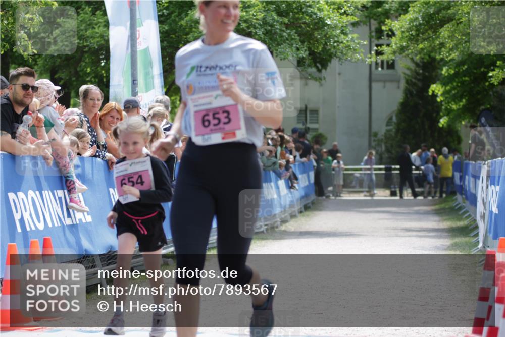 17.05.2025 - Störlauf H.Heesch http://msf.ph/oto/7893567 17.05.2025 14:05:01 Ziel 654, 12, 653 meine-sportfotos.de