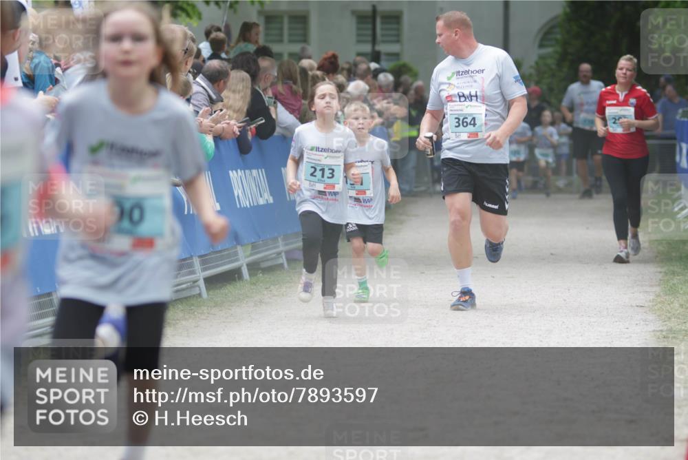 17.05.2025 - Störlauf H.Heesch http://msf.ph/oto/7893597 17.05.2025 13:43:11 Ziel 364, 50, 213 meine-sportfotos.de