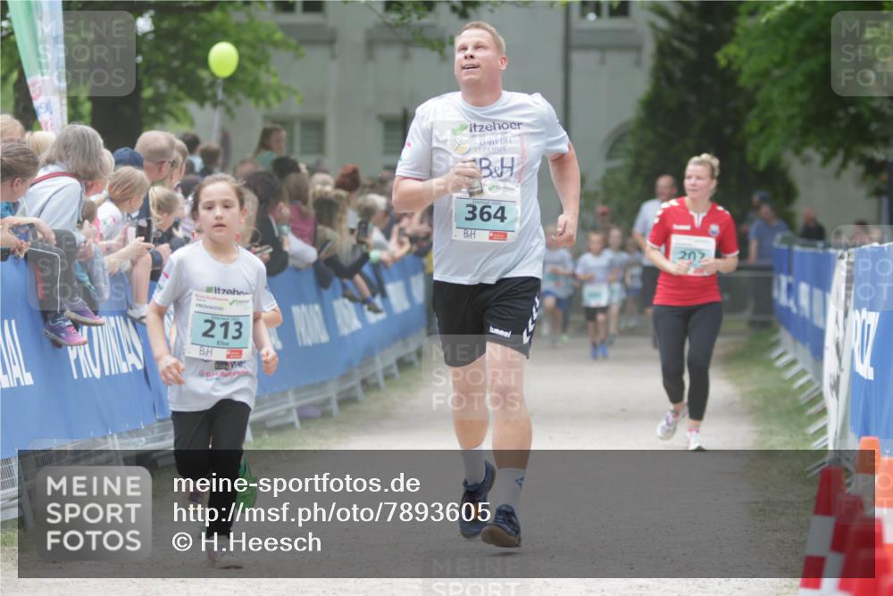 17.05.2025 - Störlauf H.Heesch http://msf.ph/oto/7893605 17.05.2025 13:43:12 Ziel 213, 364, 202 meine-sportfotos.de