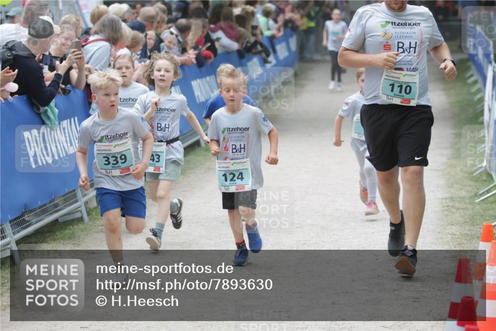 17.05.2025 - Störlauf H.Heesch http://msf.ph/oto/7893630 17.05.2025 13:43:22 Ziel 339, 43, 124, 144, 110 meine-sportfotos.de