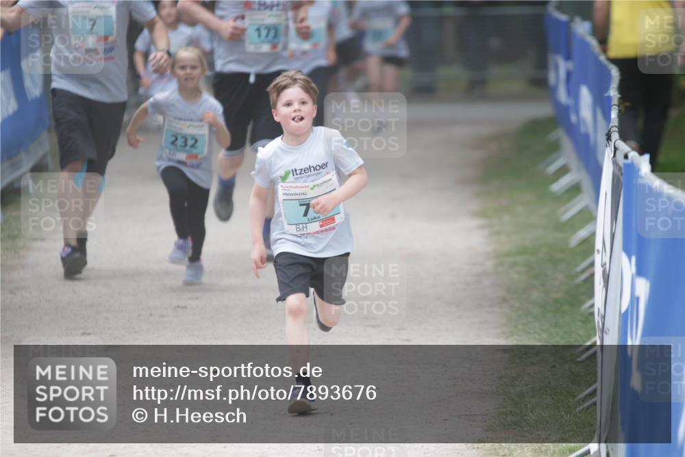 17.05.2025 - Störlauf H.Heesch http://msf.ph/oto/7893676 17.05.2025 13:43:41 Ziel 232, 173, 7 meine-sportfotos.de