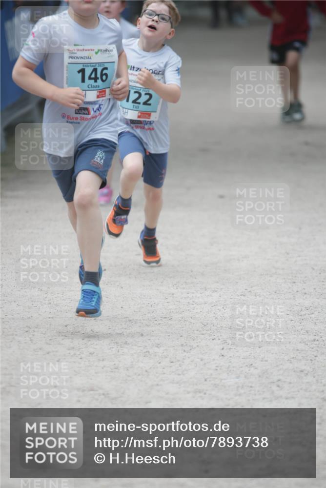 17.05.2025 - Störlauf H.Heesch http://msf.ph/oto/7893738 17.05.2025 13:43:59 Ziel 2025, 146, 2025, 122 meine-sportfotos.de