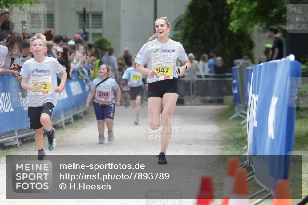 17.05.2025 - Störlauf H.Heesch http://msf.ph/oto/7893789 17.05.2025 14:10:34 Ziel 390, 721, 947 meine-sportfotos.de