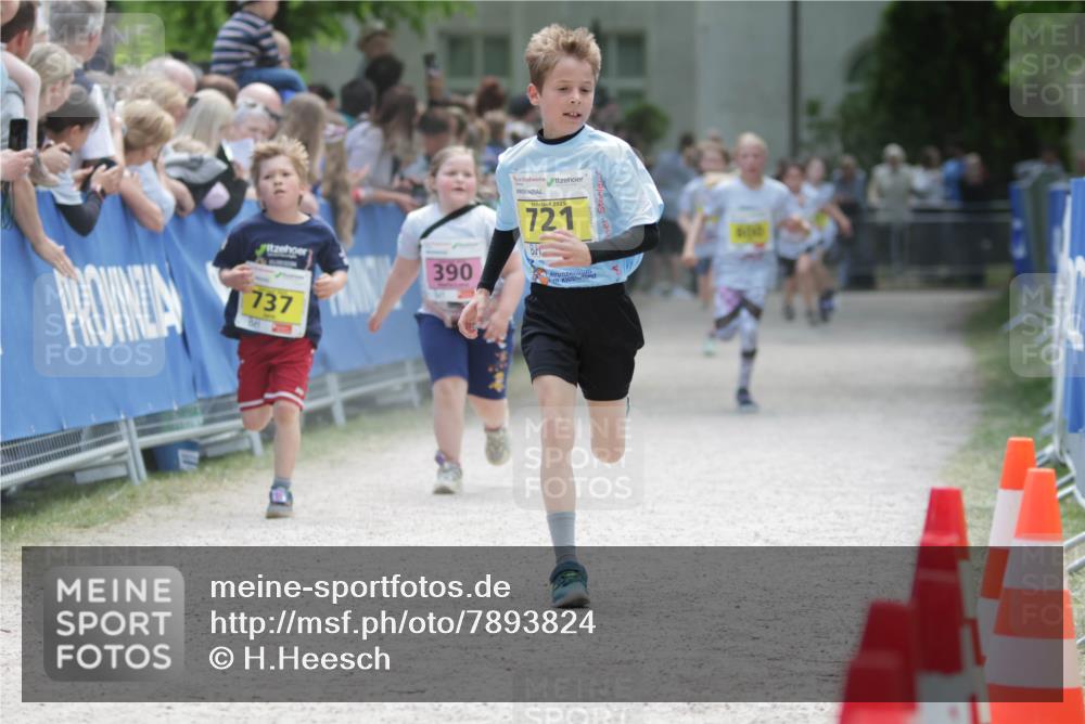 17.05.2025 - Störlauf H.Heesch http://msf.ph/oto/7893824 17.05.2025 14:10:38 Ziel 737, 390, 2025, 721 meine-sportfotos.de