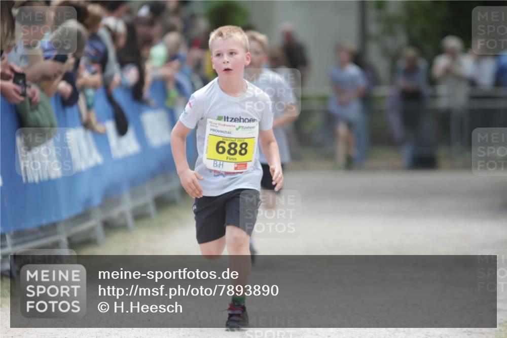 17.05.2025 - Störlauf H.Heesch http://msf.ph/oto/7893890 17.05.2025 14:10:51 Ziel 2025, 688 meine-sportfotos.de