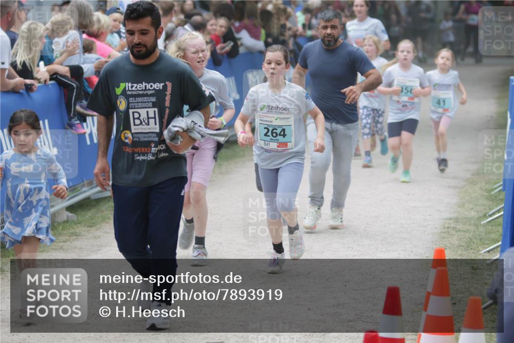 17.05.2025 - Störlauf H.Heesch http://msf.ph/oto/7893919 17.05.2025 13:44:56 Ziel 2025, 264, 356 meine-sportfotos.de