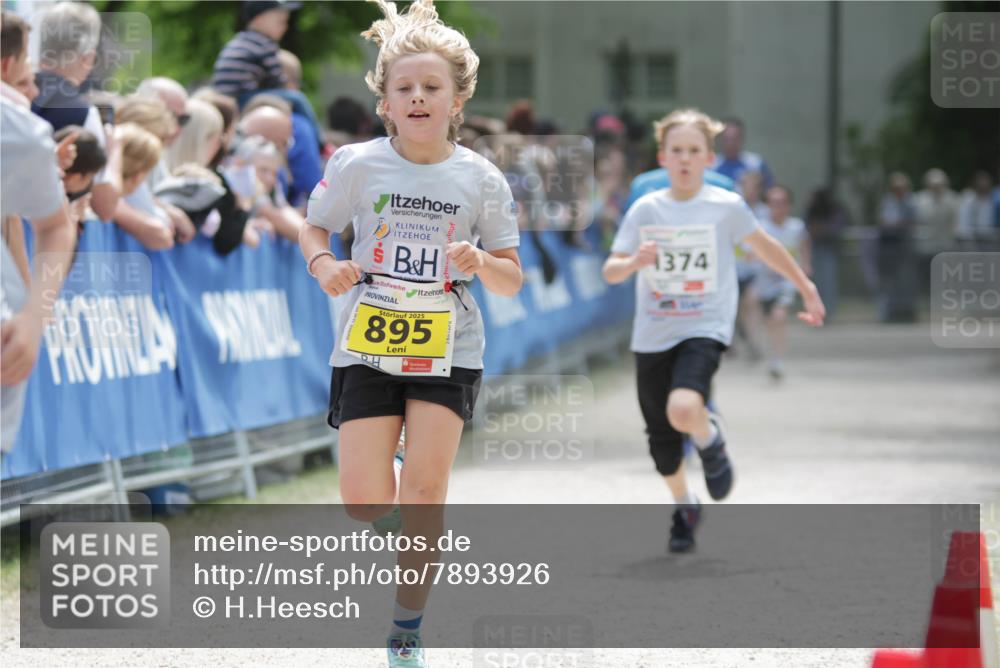 17.05.2025 - Störlauf H.Heesch http://msf.ph/oto/7893926 17.05.2025 14:11:04 Ziel 2025, 895, 1374 meine-sportfotos.de