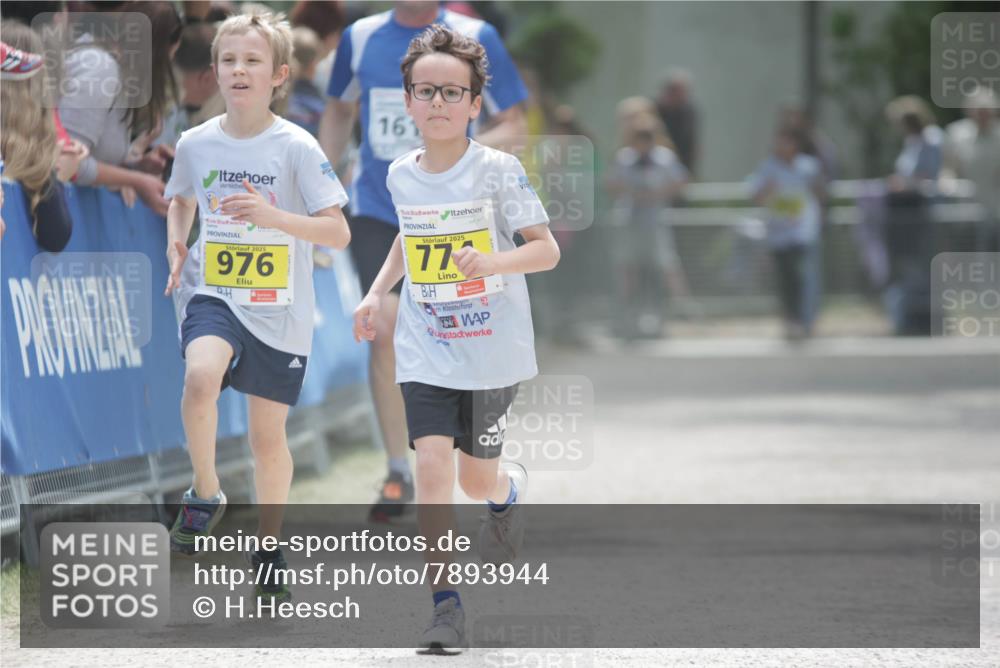 17.05.2025 - Störlauf H.Heesch http://msf.ph/oto/7893944 17.05.2025 14:11:09 Ziel 2025, 976, 161, 2025, 77, 22 meine-sportfotos.de