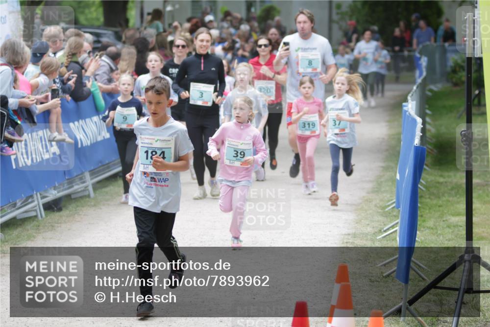17.05.2025 - Störlauf H.Heesch http://msf.ph/oto/7893962 17.05.2025 13:45:11 Ziel 184, 39, 320, 319, 37 meine-sportfotos.de