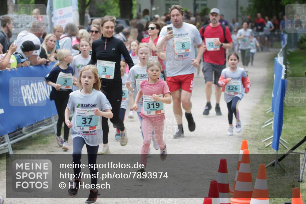 17.05.2025 - Störlauf H.Heesch http://msf.ph/oto/7893974 17.05.2025 13:45:13 Ziel 2025, 37, 3, 319, 8, 226 meine-sportfotos.de