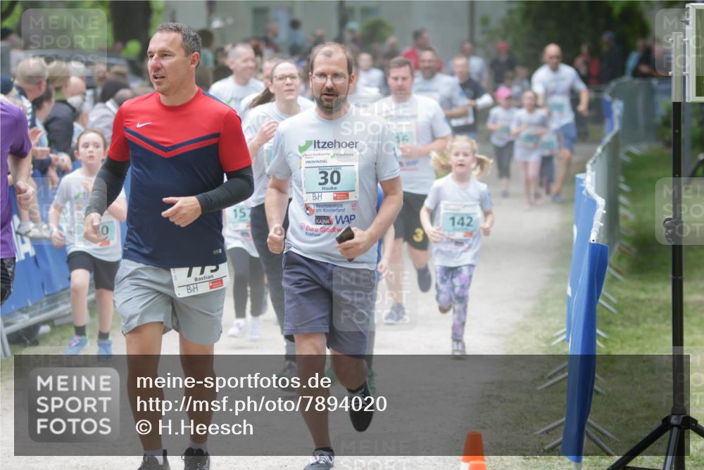 17.05.2025 - Störlauf H.Heesch http://msf.ph/oto/7894020 17.05.2025 13:45:27 Ziel 15, 2025, 30, 16, 142, 3 meine-sportfotos.de