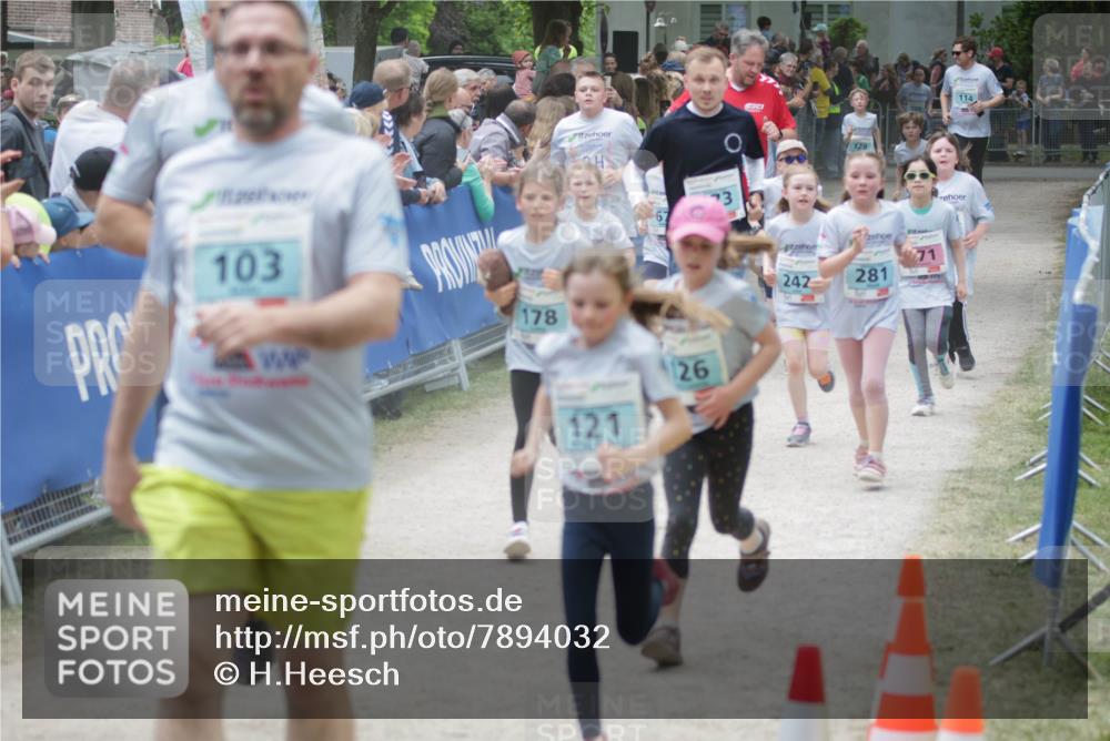 17.05.2025 - Störlauf H.Heesch http://msf.ph/oto/7894032 17.05.2025 13:45:34 Ziel 24, 103, 178, 121, 26, 128, 242, 281, 114 meine-sportfotos.de