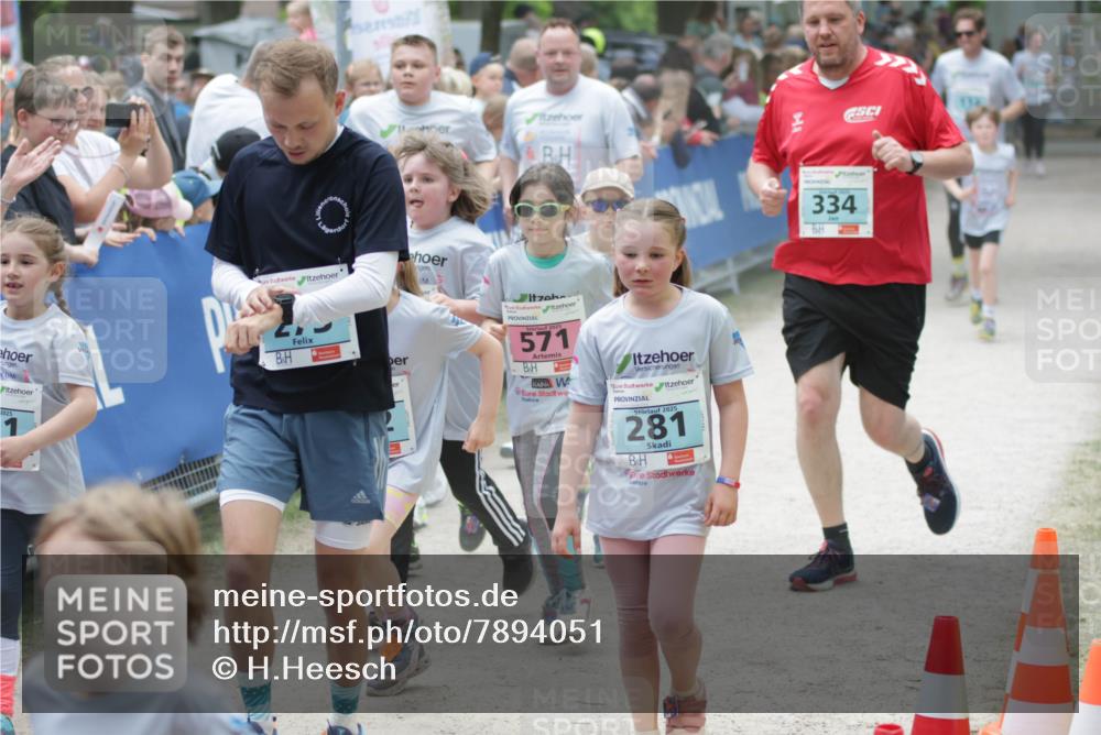 17.05.2025 - Störlauf H.Heesch http://msf.ph/oto/7894051 17.05.2025 13:45:38 Ziel 3, 44, 334, 571, 2025, 281 meine-sportfotos.de