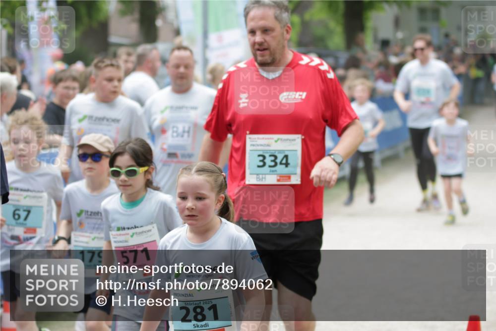 17.05.2025 - Störlauf H.Heesch http://msf.ph/oto/7894062 17.05.2025 13:45:39 Ziel 67, 334, 2025, 179, 571, 2025, 281 meine-sportfotos.de