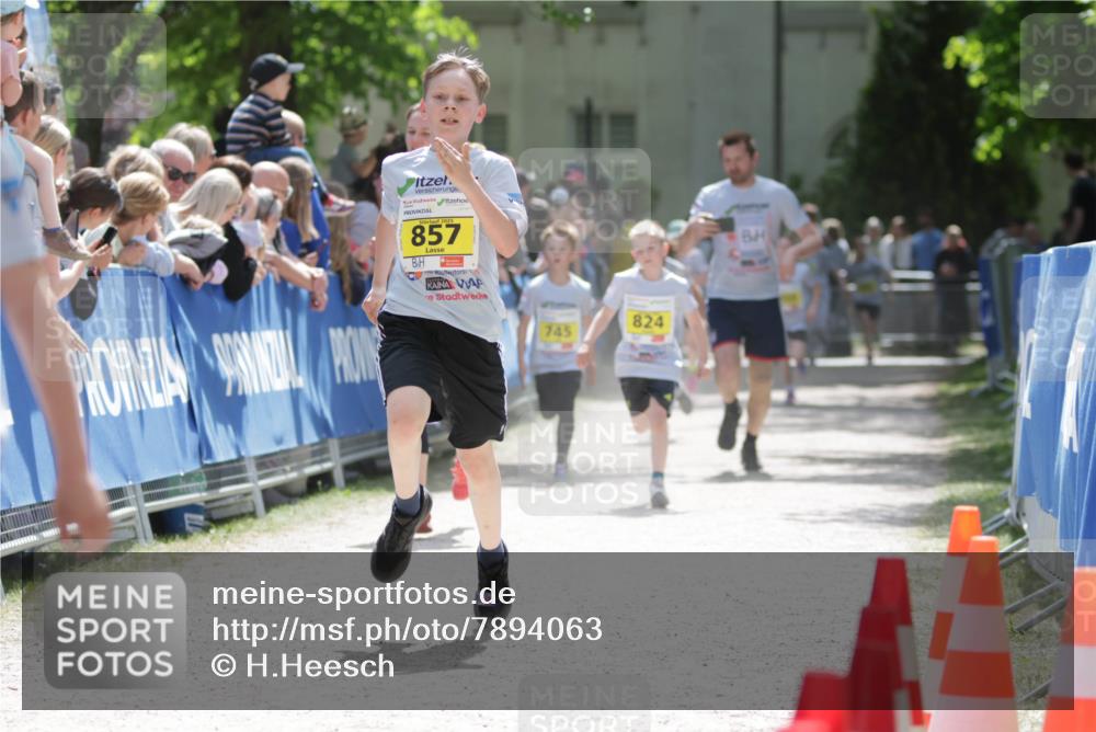 17.05.2025 - Störlauf H.Heesch http://msf.ph/oto/7894063 17.05.2025 14:11:53 Ziel 2025, 857, 745, 824 meine-sportfotos.de