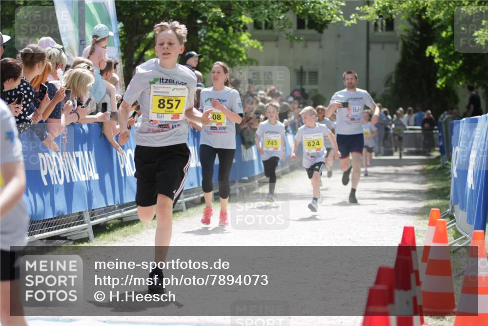 17.05.2025 - Störlauf H.Heesch http://msf.ph/oto/7894073 17.05.2025 14:11:53 Ziel 857, 08, 745, 824 meine-sportfotos.de