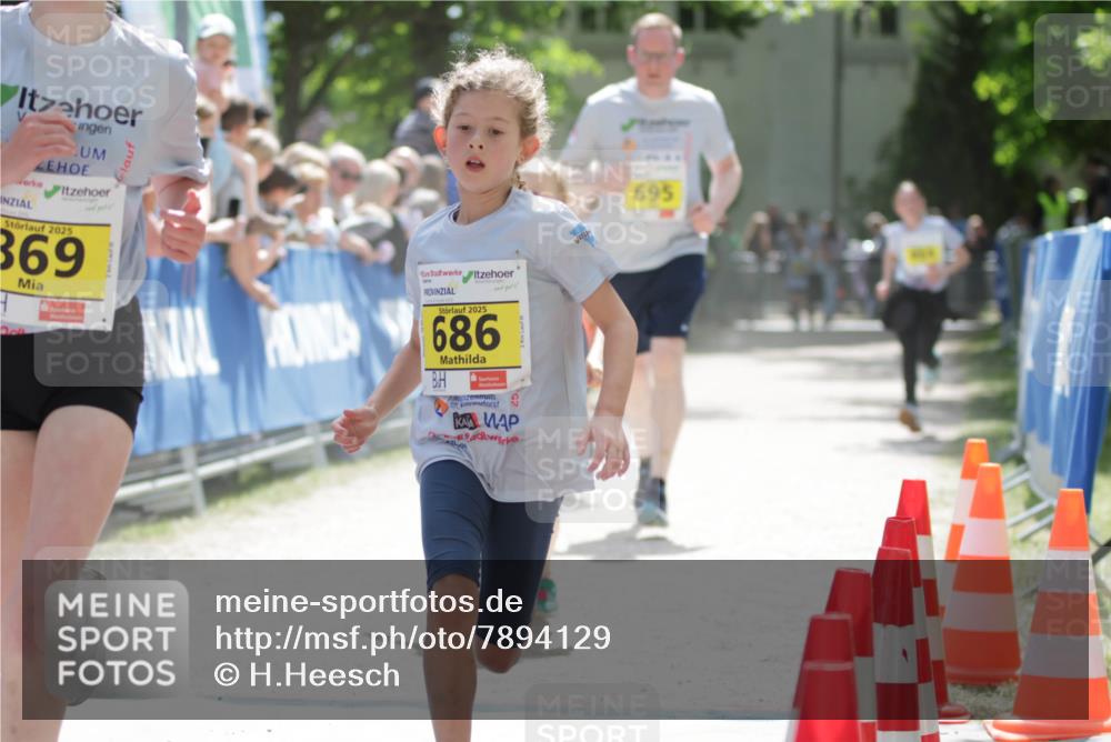 17.05.2025 - Störlauf H.Heesch http://msf.ph/oto/7894129 17.05.2025 14:12:06 Ziel 2025, 3869, 2025, 686, 695 meine-sportfotos.de