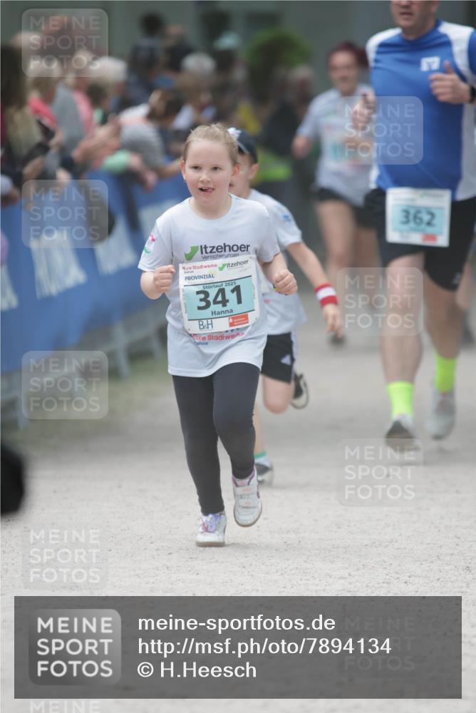 17.05.2025 - Störlauf H.Heesch http://msf.ph/oto/7894134 17.05.2025 13:46:03 Ziel 2025, 341, 362 meine-sportfotos.de
