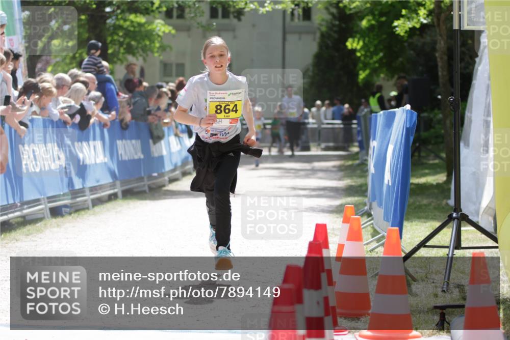 17.05.2025 - Störlauf H.Heesch http://msf.ph/oto/7894149 17.05.2025 14:12:09 Ziel 864 meine-sportfotos.de