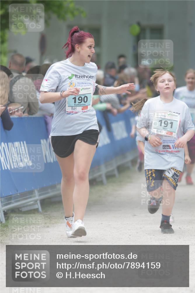 17.05.2025 - Störlauf H.Heesch http://msf.ph/oto/7894159 17.05.2025 13:46:08 Ziel 2025, 190, 2025, 191 meine-sportfotos.de