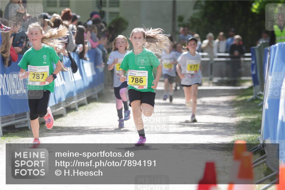 17.05.2025 - Störlauf H.Heesch http://msf.ph/oto/7894191 17.05.2025 14:12:20 Ziel 787, 786, 977 meine-sportfotos.de