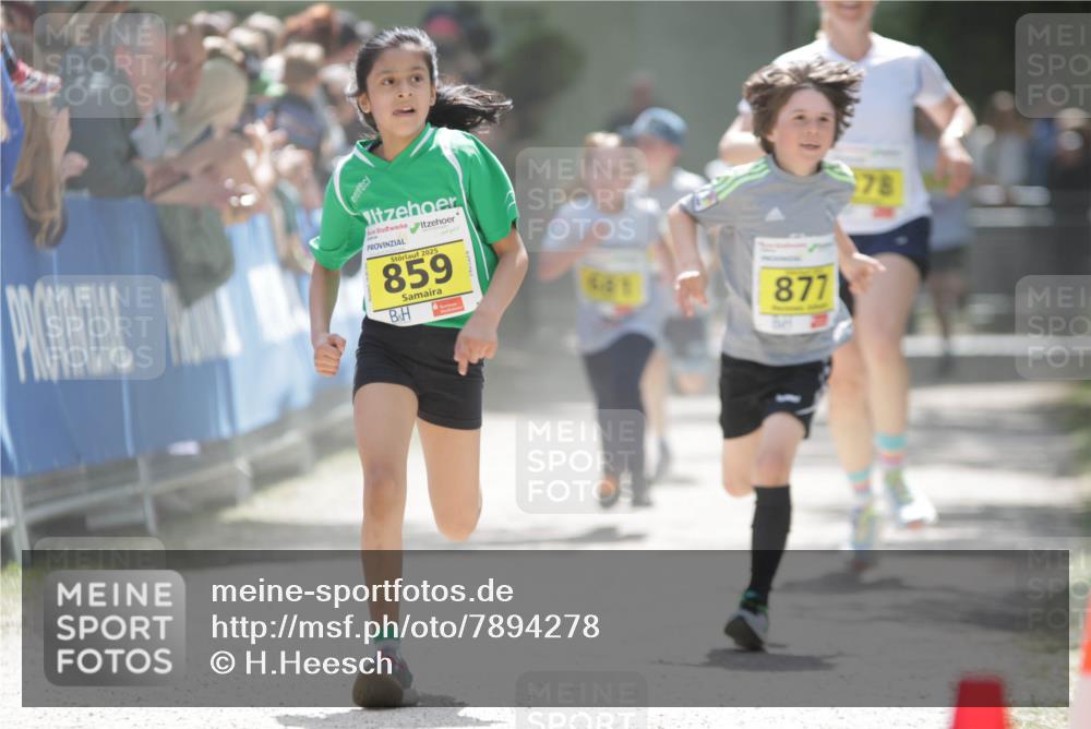 17.05.2025 - Störlauf H.Heesch http://msf.ph/oto/7894278 17.05.2025 14:12:35 Ziel 2025, 859, 877, 78 meine-sportfotos.de